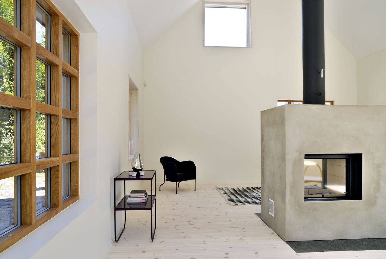 A Lofty Contemporary House with a Concrete Fireplace and High Ceilings in Kivik, Sweden by sandellsandberg arkitekter AB (9)