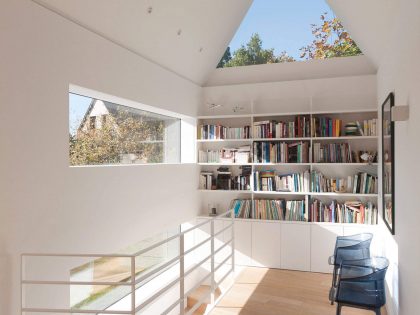 A Luminous Contemporary Home with Stunning Living Room in Saint-Cast-le-Guildo, France by Feld Architecture (13)