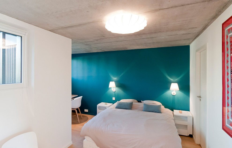 A Luminous Contemporary Home with Stunning Living Room in Saint-Cast-le-Guildo, France by Feld Architecture (14)