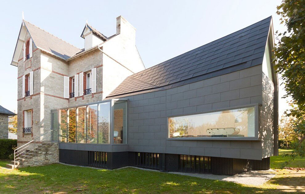 A Luminous Contemporary Home with Stunning Living Room in Saint-Cast-le-Guildo, France by Feld Architecture (2)