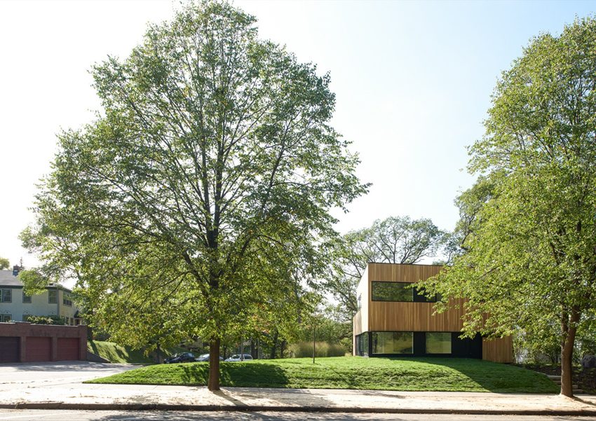 A Luminous Modern Home with Monochrome Palette in Saint Paul, Minnesota by D/O (2)