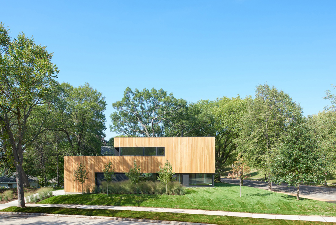 A Luminous Modern Home with Monochrome Palette in Saint Paul, Minnesota by D/O (7)