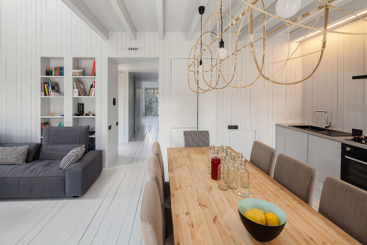 A Crisp, Bright and Monochrome Home for the Architect and His Family in Moscow by Alexey Ilyin (12)