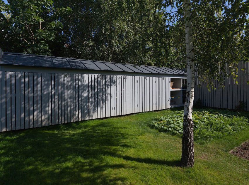 A Crisp, Bright and Monochrome Home for the Architect and His Family in Moscow by Alexey Ilyin (2)