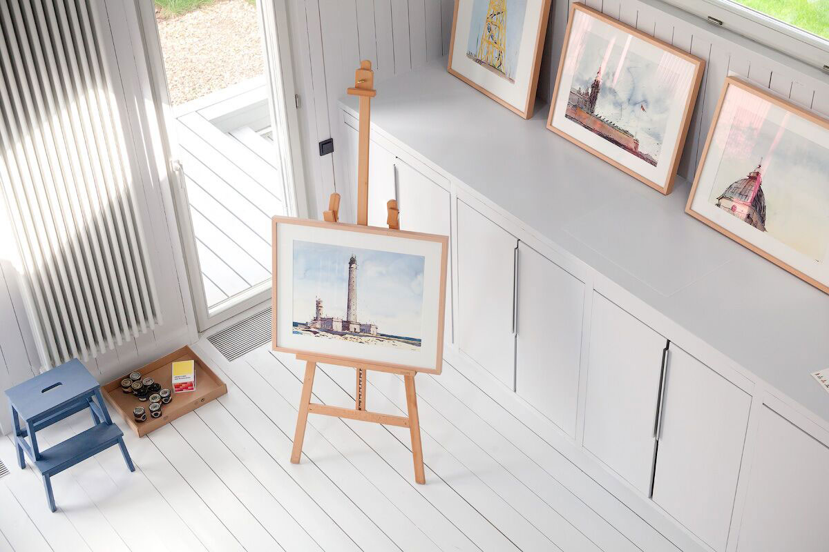 A Crisp, Bright and Monochrome Home for the Architect and His Family in Moscow by Alexey Ilyin (25)