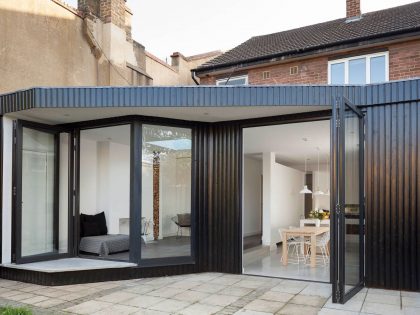 A Luminous Semi-Detached Home with Welcoming and Functionality Interiors in London by Scenario Architecture (2)