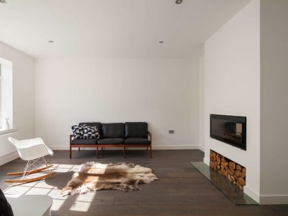 A Luminous Semi-Detached Home with Welcoming and Functionality Interiors in London by Scenario Architecture (3)