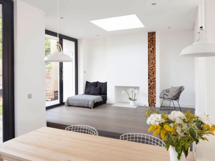 A Luminous Semi-Detached Home with Welcoming and Functionality Interiors in London by Scenario Architecture (4)