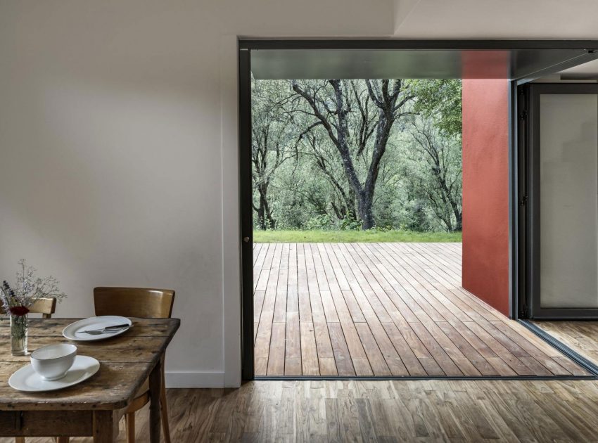 A Luminous and Elegant Contemporary Rural Home in Sclos de Contes, France by Cyril Chenebeau Architecte (13)