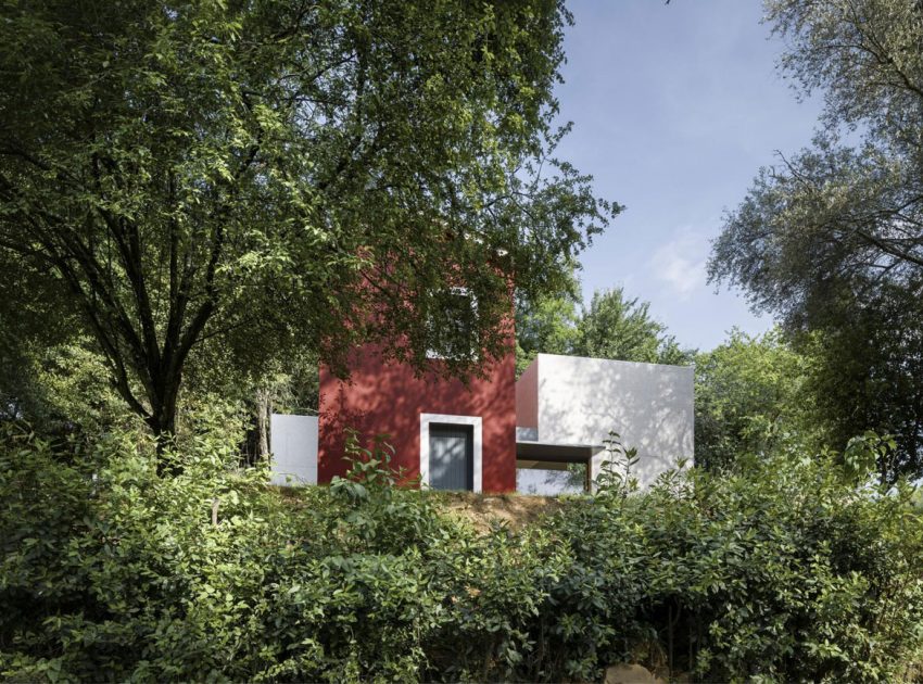 A Luminous and Elegant Contemporary Rural Home in Sclos de Contes, France by Cyril Chenebeau Architecte (4)