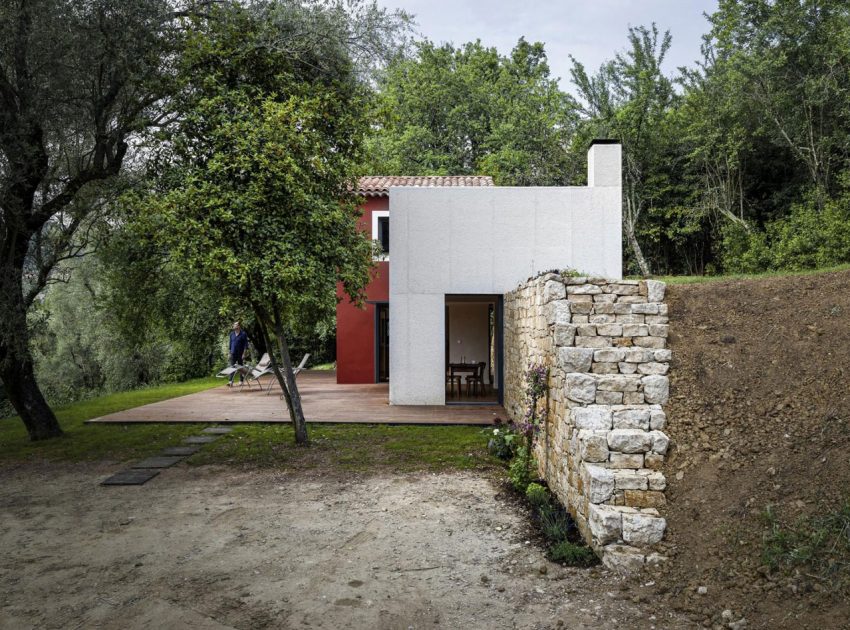 A Luminous and Elegant Contemporary Rural Home in Sclos de Contes, France by Cyril Chenebeau Architecte (8)