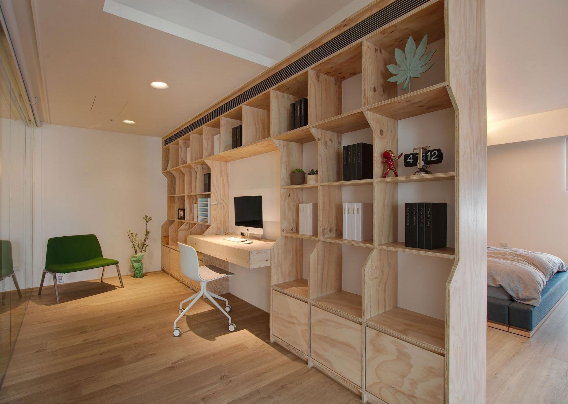 A Luminous and Fancy Contemporary Apartment in Zhubei City, Taiwan by Phase6 (13)