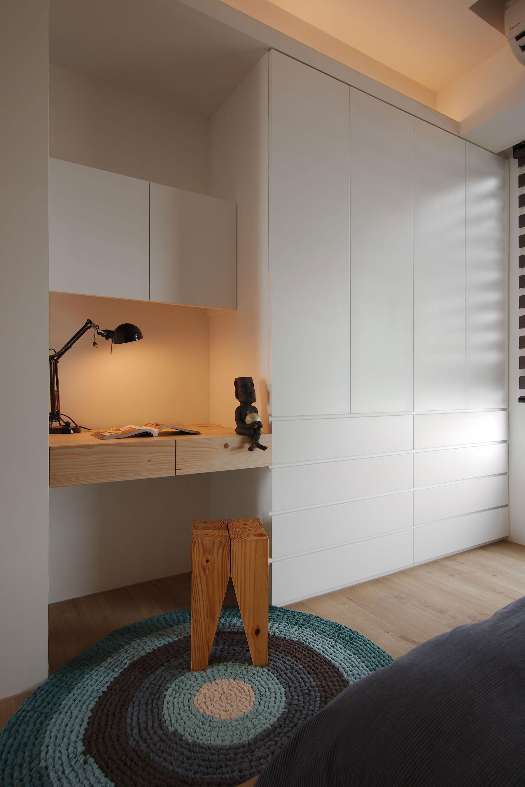 A Luminous and Fancy Contemporary Apartment in Zhubei City, Taiwan by Phase6 (16)