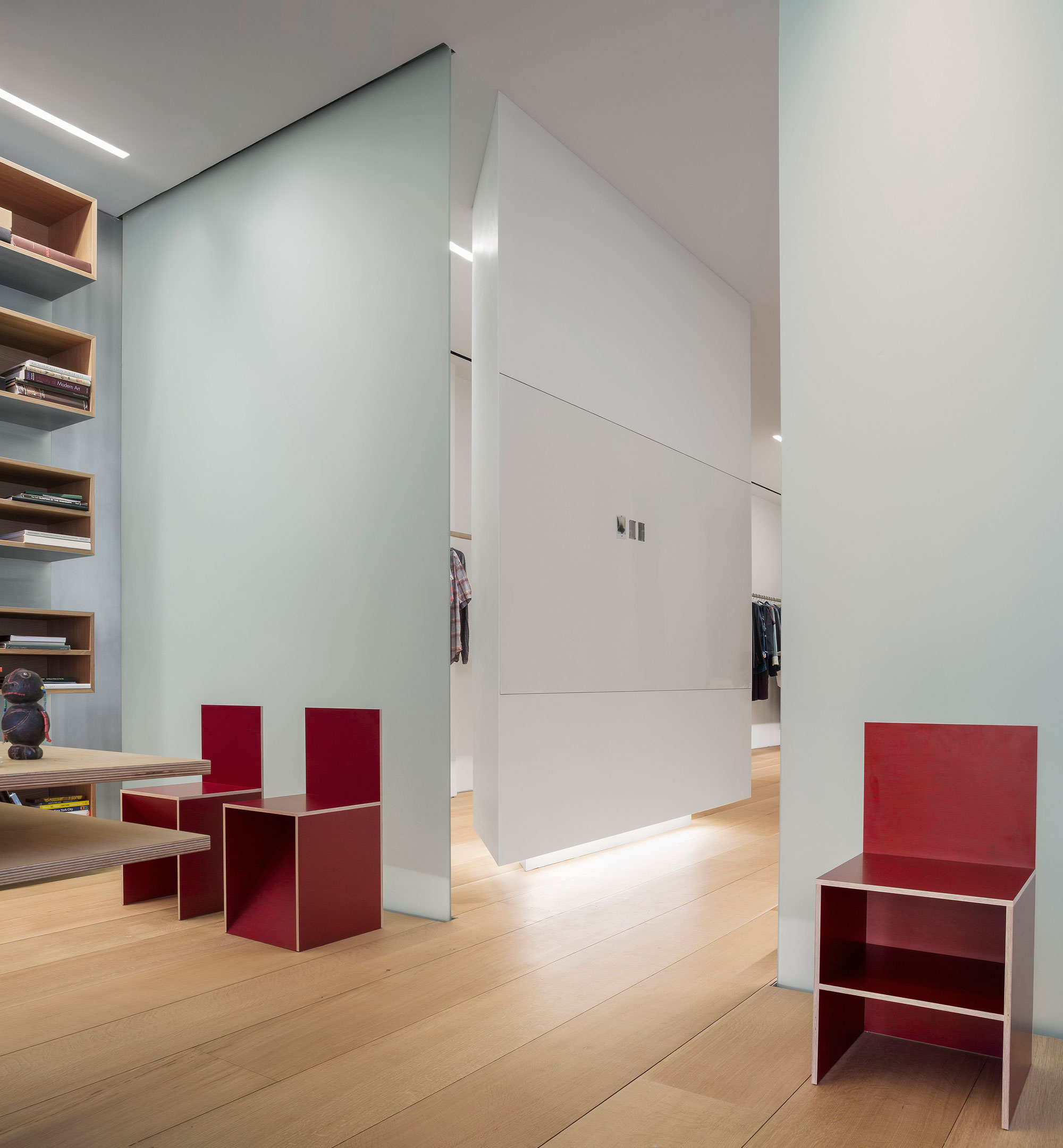 A Luminous and Functional Tribeca Loft for a Photographer Full of Natural Light by Desai Chia Architecture (14)