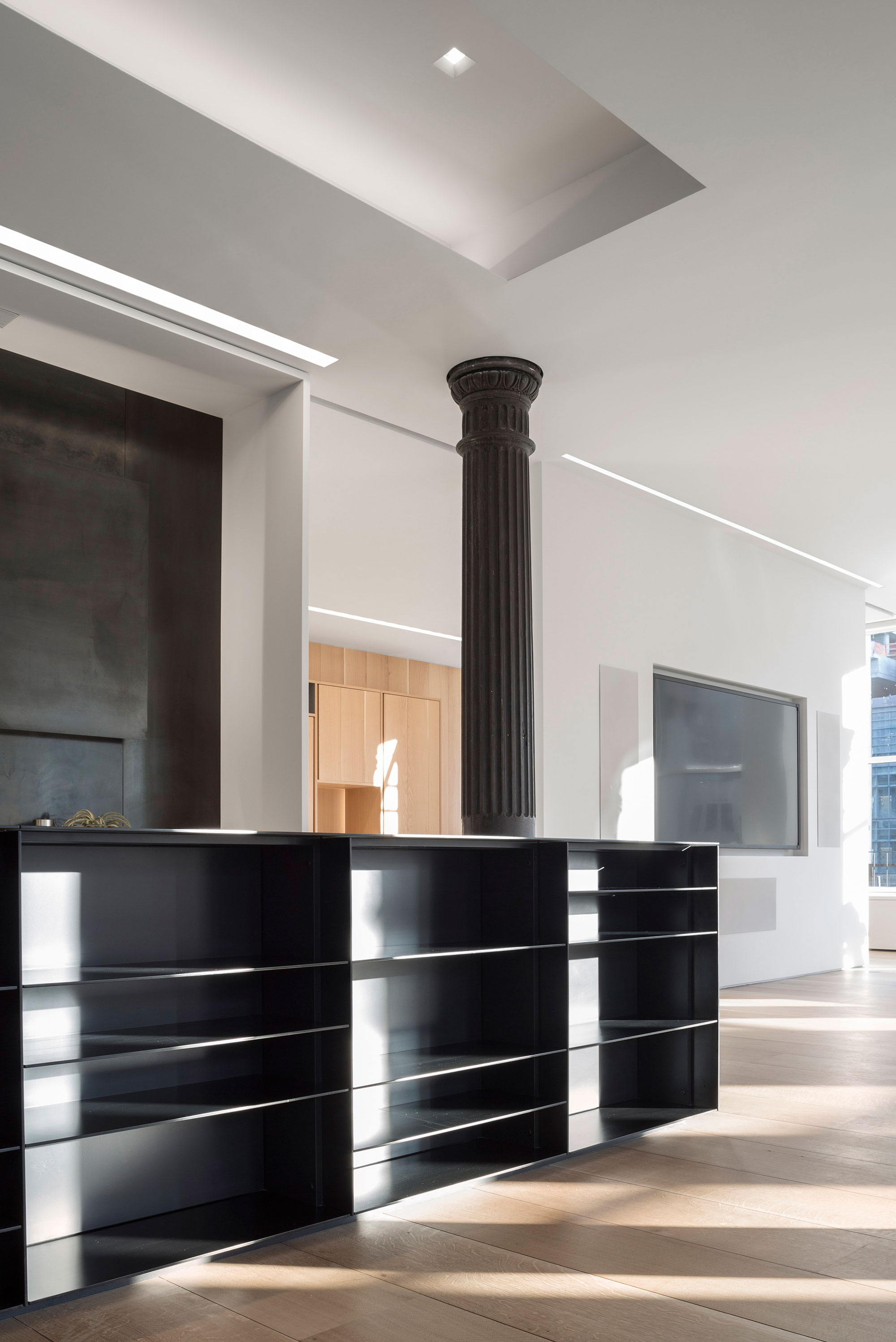 A Luminous and Functional Tribeca Loft for a Photographer Full of Natural Light by Desai Chia Architecture (4)