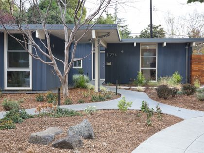A Luminous and Mid-Century Eichler Home in Palo Alto, California by Klopf Architecture (1)