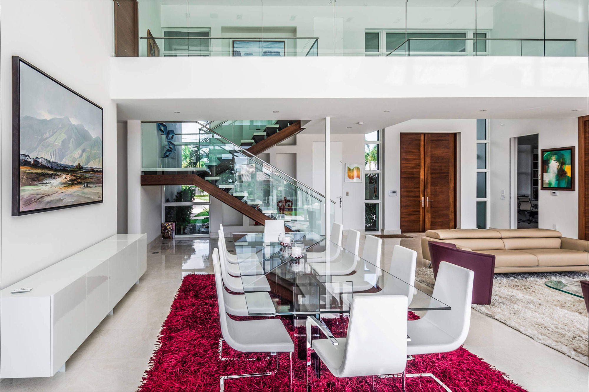 A Luxurious and Sunny Contemporary House in Hallandale Beach by Enrique Feldman (11)