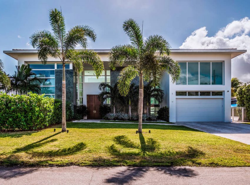 A Luxurious and Sunny Contemporary House in Hallandale Beach by Enrique Feldman (5)