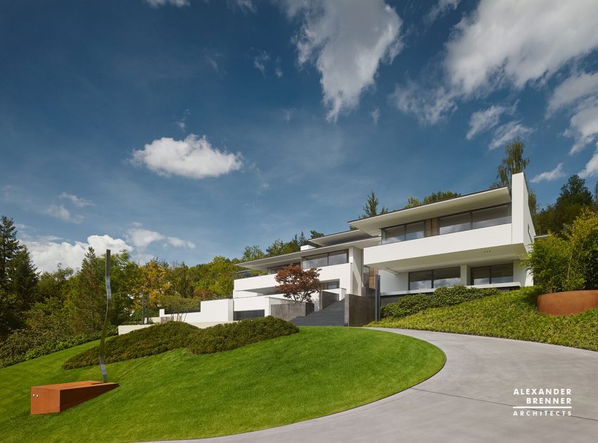 A Magnificent Contemporary Home Framed by Low Walls in Reutlingen, Germany by Alexander Brenner Architects (1)