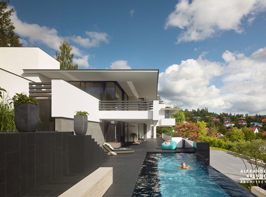 A Magnificent Contemporary Home Framed by Low Walls in Reutlingen, Germany by Alexander Brenner Architects (6)