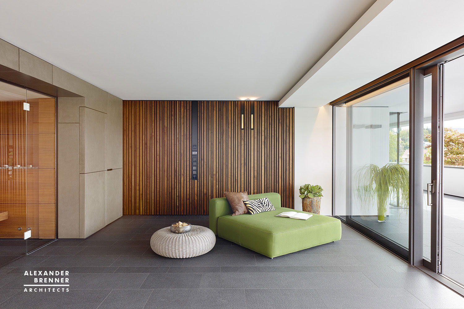 A Magnificent Contemporary Home Framed by Low Walls in Reutlingen, Germany by Alexander Brenner Architects (8)