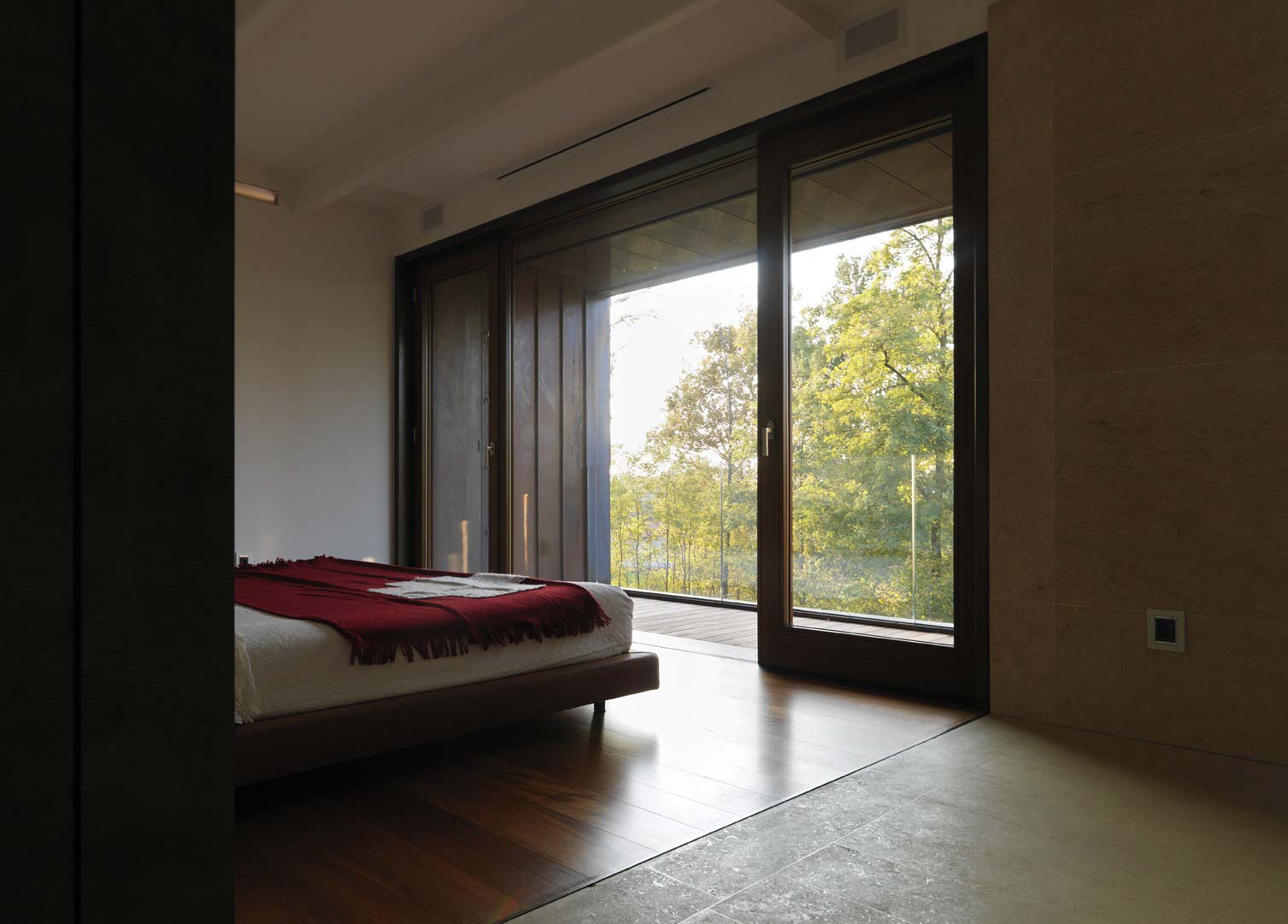 A Marvelous Contemporary House with Indoor Pool and Beautiful Style in Como, Italy by Arkham (17)