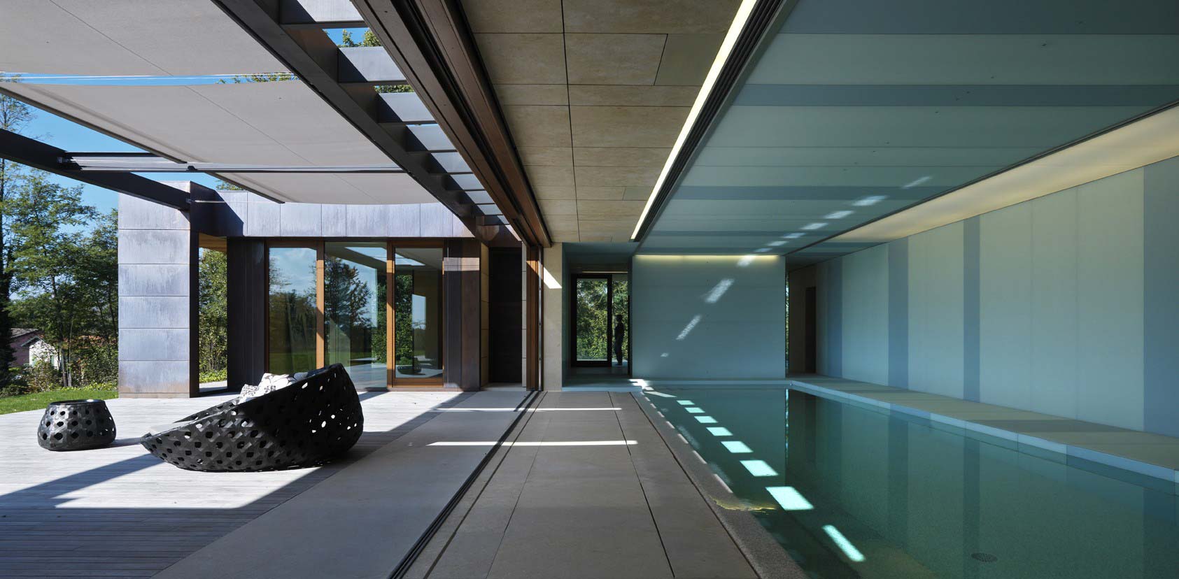 A Marvelous Contemporary House with Indoor Pool and Beautiful Style in Como, Italy by Arkham (7)