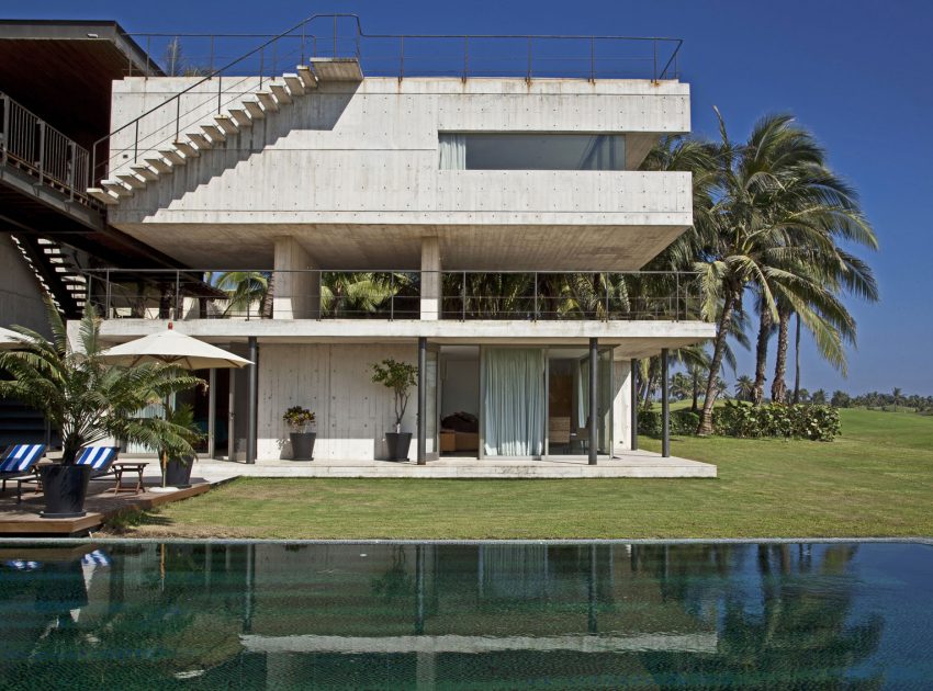A Modern Concrete Beach House Surrounded by a Lush Green Expanse of Guerrero, Mexico by PAUL CREMOUX studio (1)