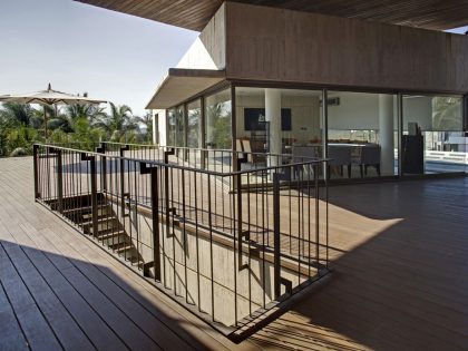 A Modern Concrete Beach House Surrounded by a Lush Green Expanse of Guerrero, Mexico by PAUL CREMOUX studio (10)