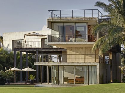 A Modern Concrete Beach House Surrounded by a Lush Green Expanse of Guerrero, Mexico by PAUL CREMOUX studio (2)