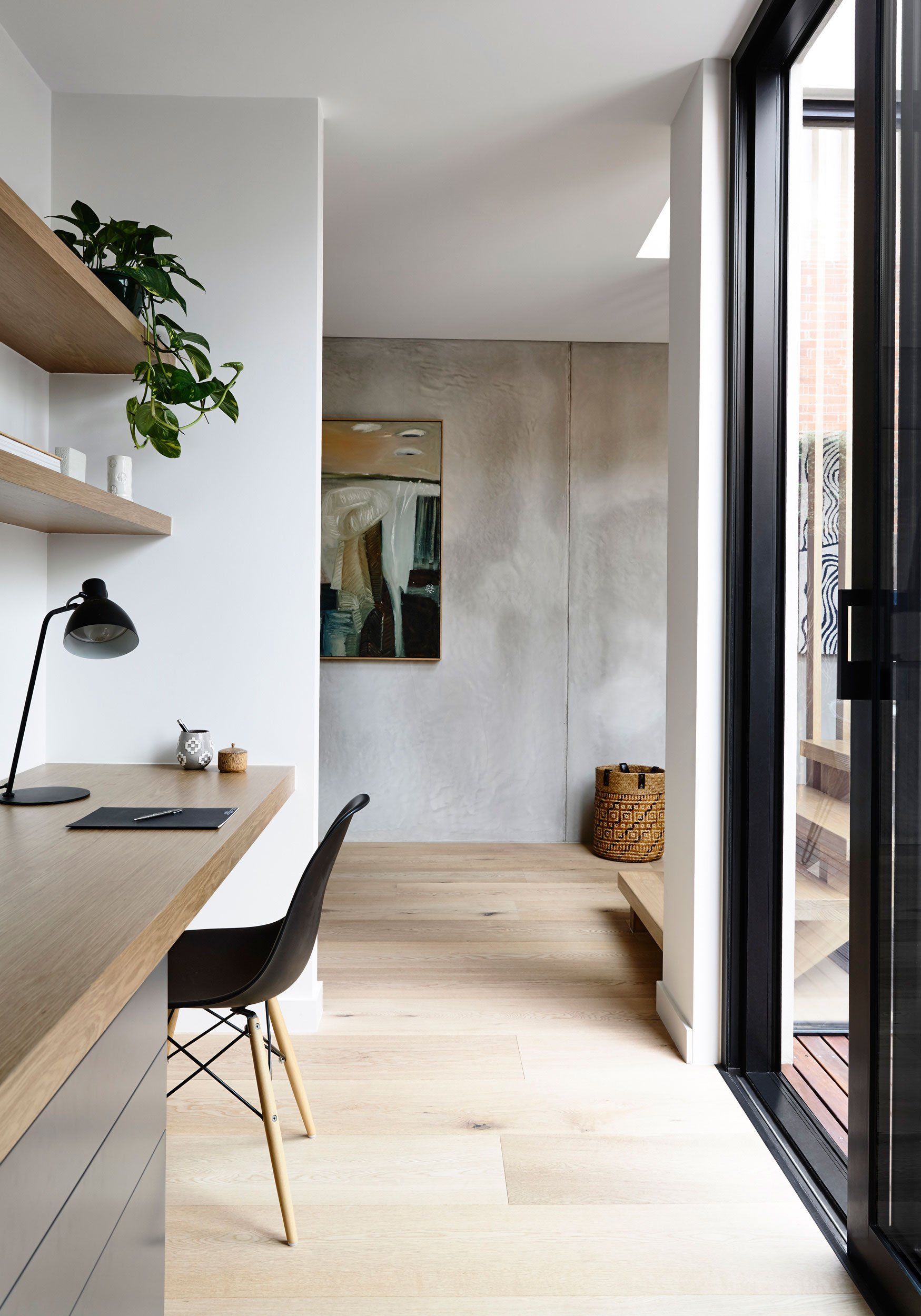A Modern Home with Spacious Yoga Studio and Bright Neutral Interior in Victoria by InForm (13)