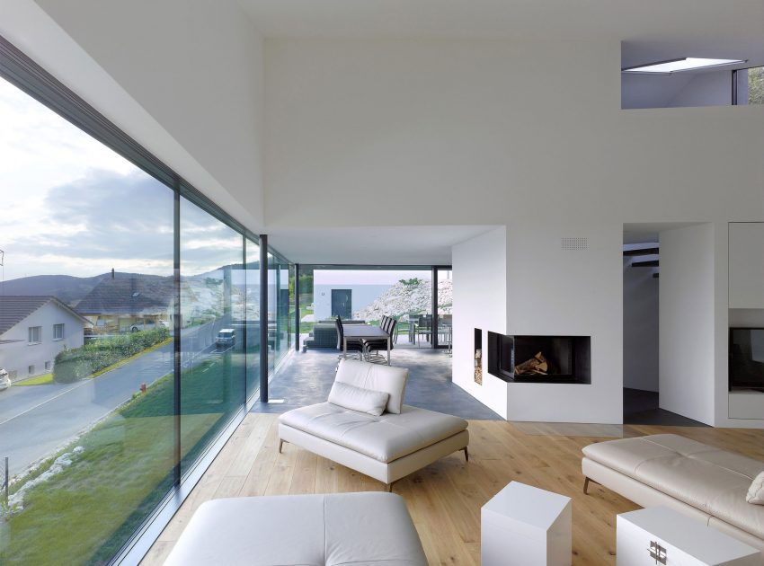 A Modern Minimalist House Built Into the Hillside in Nods, Switzerland by Andrea Pelati Architecte (2)