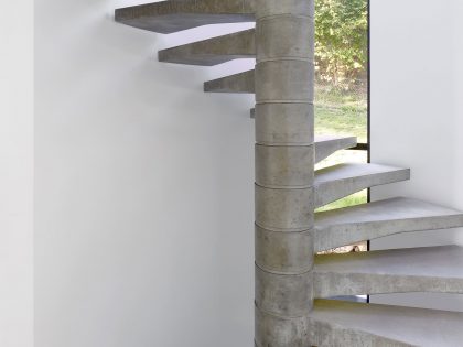 A Modern Minimalist House Built Into the Hillside in Nods, Switzerland by Andrea Pelati Architecte (3)