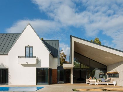 A Modern Reinterpretation of a Spacious and Traditional House in Otopeni, Romania