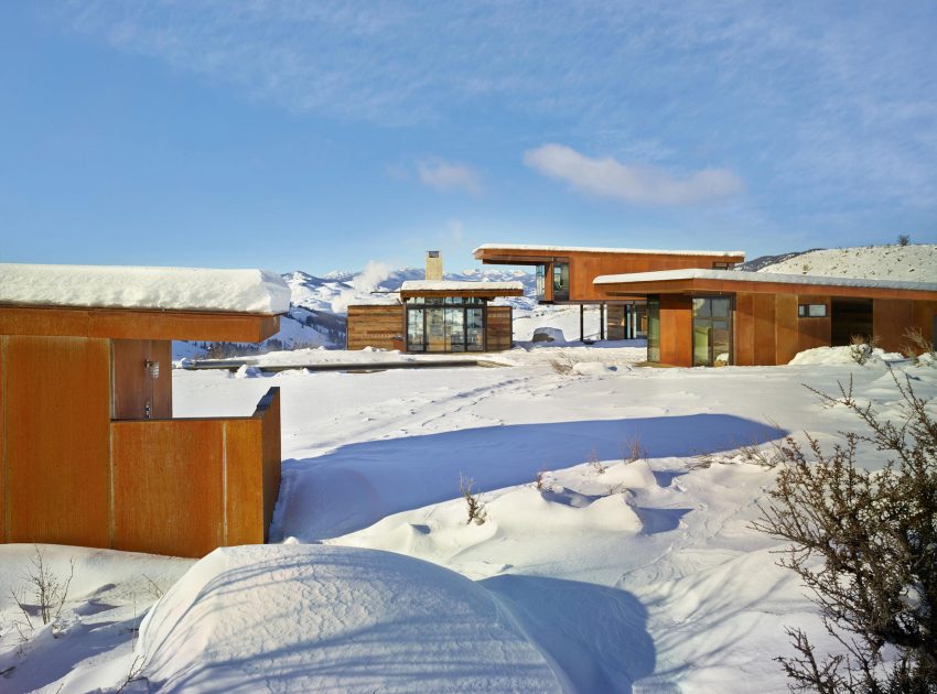 A Modern and Elegant Rural House with Open Spaces and Full of Natural Light in Washington by Olson Kundig (14)