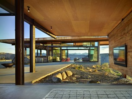 A Modern and Elegant Rural House with Open Spaces and Full of Natural Light in Washington by Olson Kundig (6)