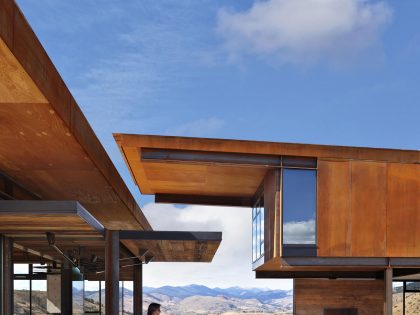 A Modern and Elegant Rural House with Open Spaces and Full of Natural Light in Washington by Olson Kundig (7)