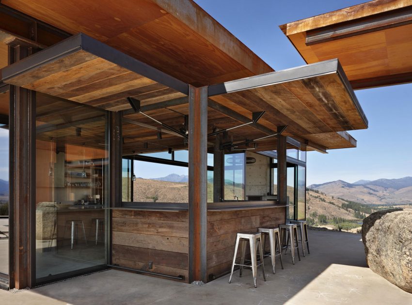 A Modern and Elegant Rural House with Open Spaces and Full of Natural Light in Washington by Olson Kundig (9)