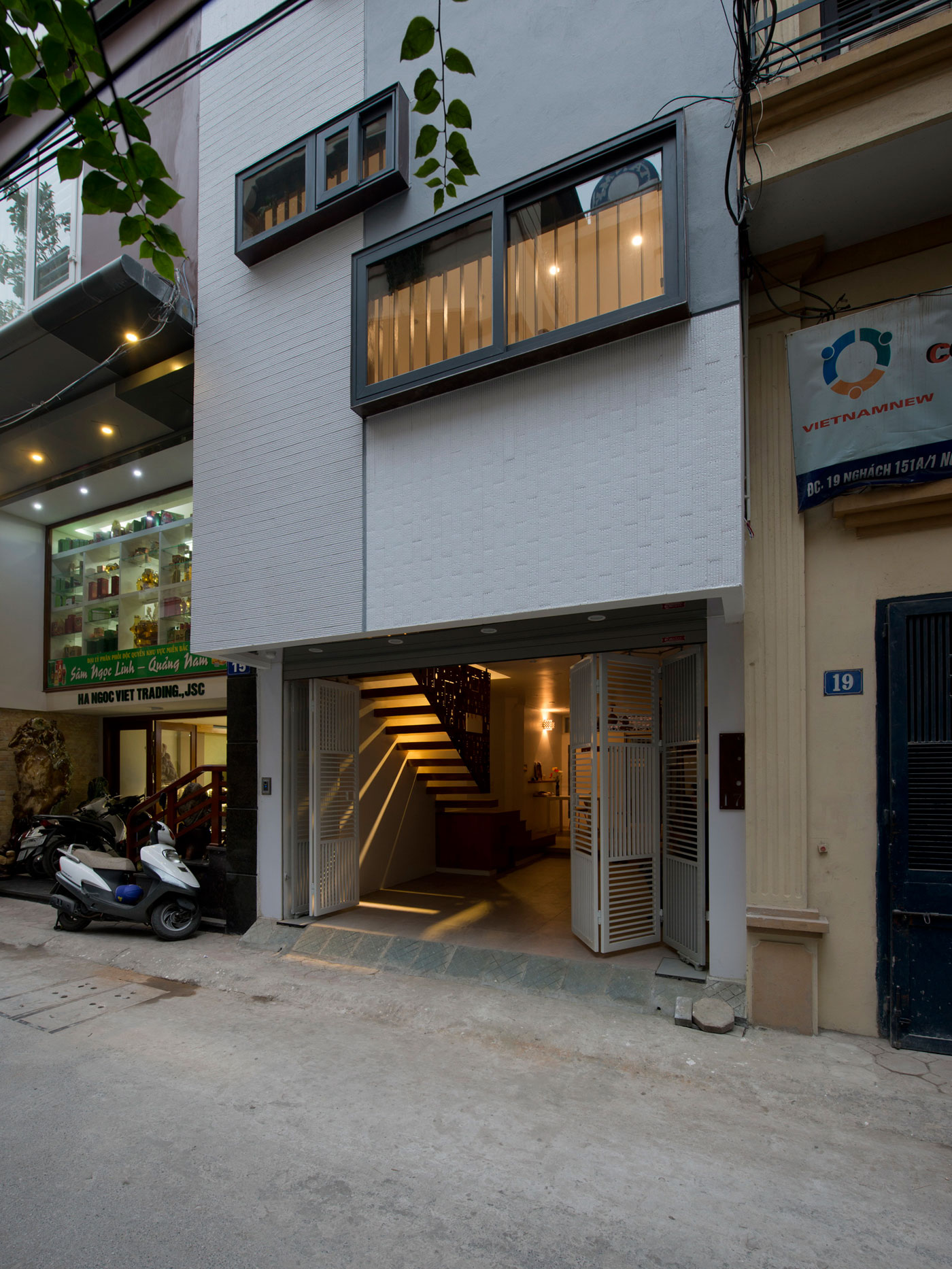 A Lively and Modern Functional House with Small Space Garden in Hanoi by LANDMAK ARCHITECTURE (20)