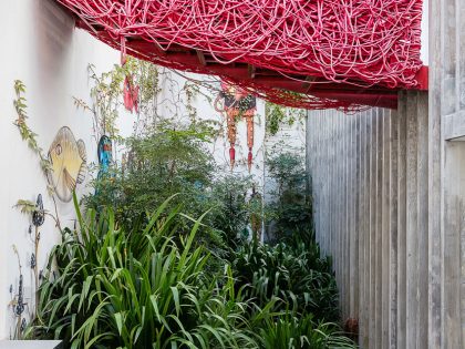 A Playful and Colorful House Designed for Fun and Parties in São Paulo by Pascali Semerdjian Architects (11)