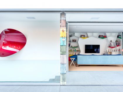 A Playful and Colorful House Designed for Fun and Parties in São Paulo by Pascali Semerdjian Architects (7)