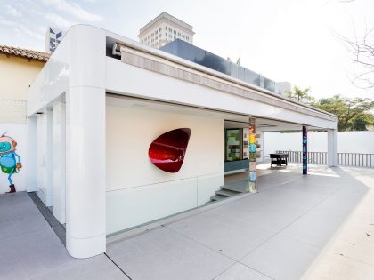 A Playful and Colorful House Designed for Fun and Parties in São Paulo by Pascali Semerdjian Architects (8)