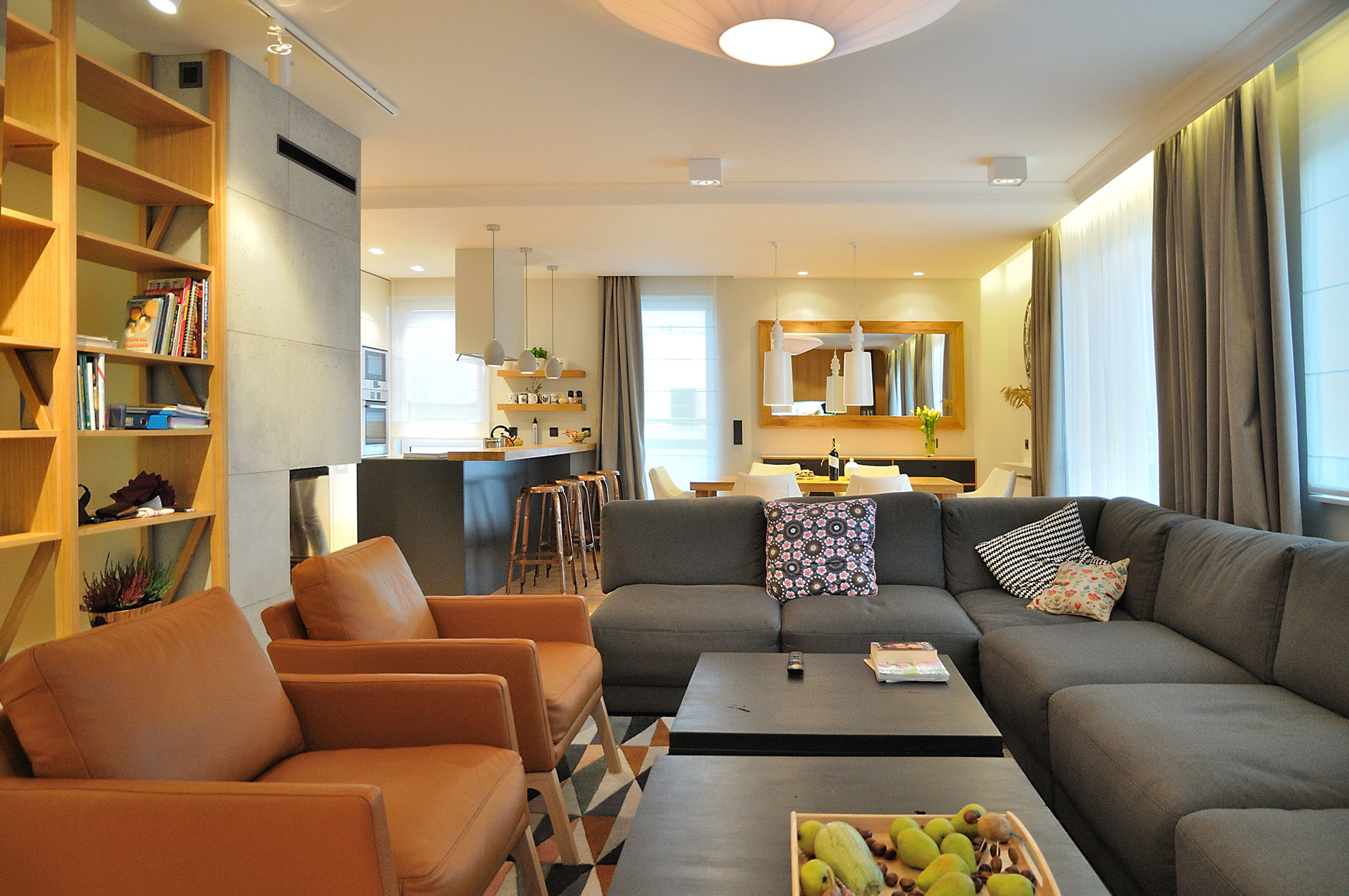 A Quirky and Colorful Apartment with Art Deco Style in Elblag, Poland by MSWW Ministerstwo Spraw We Wnetrzach (2)