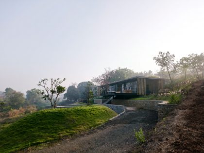 A Rustic Contemporary Home Nestled on Top of a Mountain in Harmony with Nature of Maharashtra by Architecture BRIO (2)