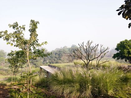 A Rustic Contemporary Home Nestled on Top of a Mountain in Harmony with Nature of Maharashtra by Architecture BRIO (6)