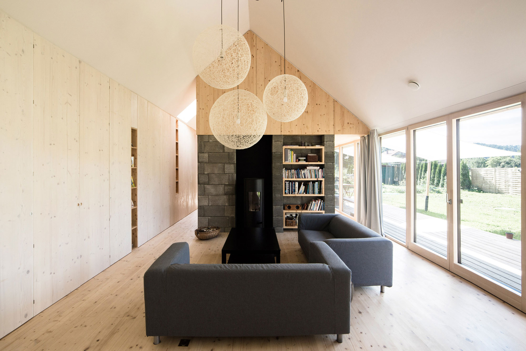 A Rustic Versatile House with Natural Light and Passive Solar Power in Slovakia by Martin Boles Architect (10)