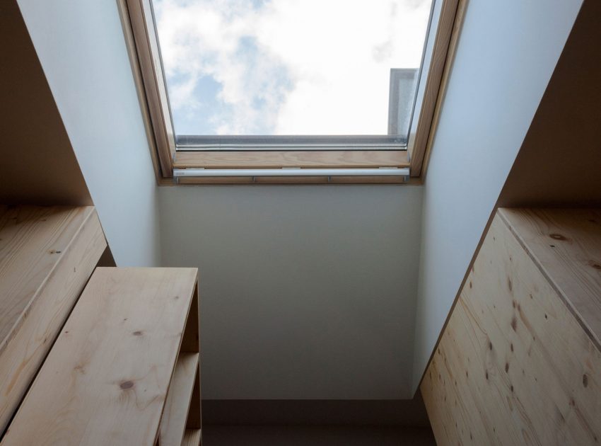 A Rustic Versatile House with Natural Light and Passive Solar Power in Slovakia by Martin Boles Architect (20)