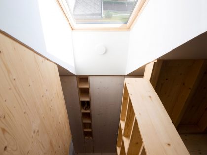 A Rustic Versatile House with Natural Light and Passive Solar Power in Slovakia by Martin Boles Architect (21)