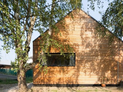 A Rustic Versatile House with Natural Light and Passive Solar Power in Slovakia by Martin Boles Architect (3)