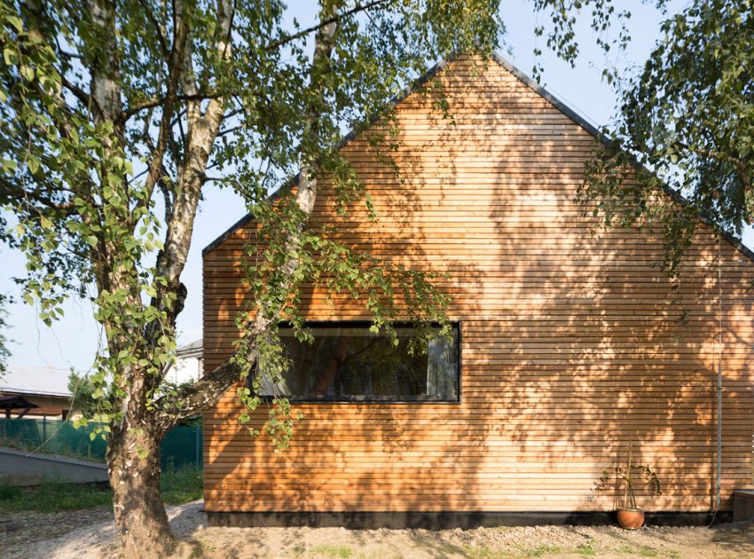 A Rustic Versatile House with Natural Light and Passive Solar Power in Slovakia by Martin Boles Architect (3)